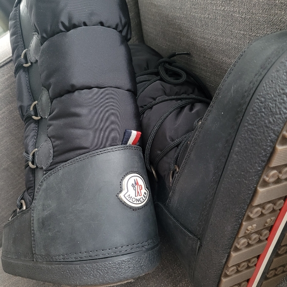Sold - Moncler Moon Boots - Picture 4 of 7